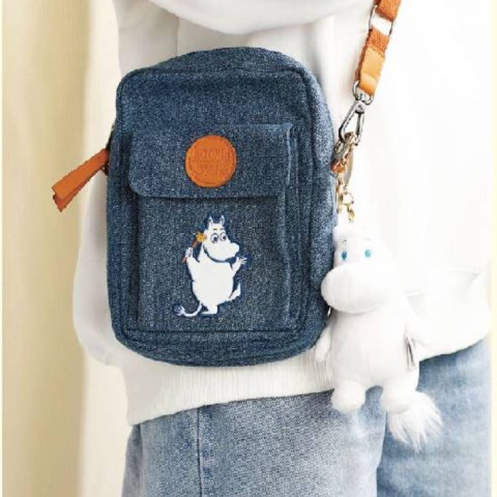 Moomintroll Bag Blue - Image 2